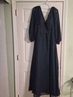 Elegant Navy Lace V-Neck Maxi Dress, Never Worn.